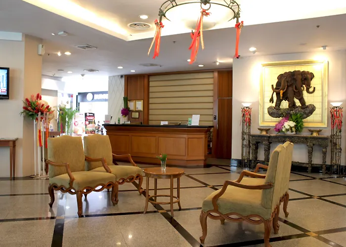 Grand Diamond Suites Hotel