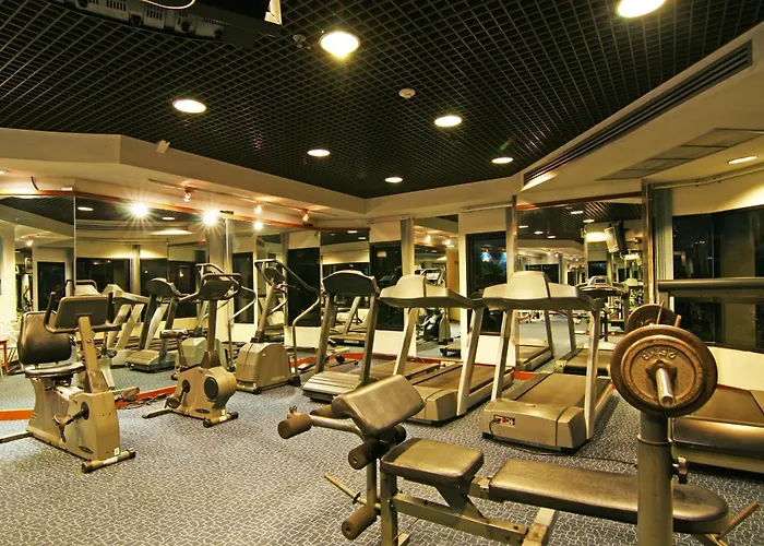 Grand Diamond Suites Hotel